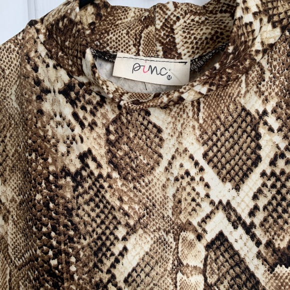 Snake print top By Pinc - Picture 3 of 5